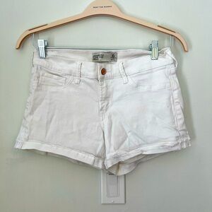 Abercrombie and Fitch A&F white low rise denim shorts 6/28